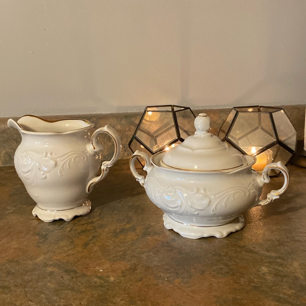 Wawel China cream & sugar set